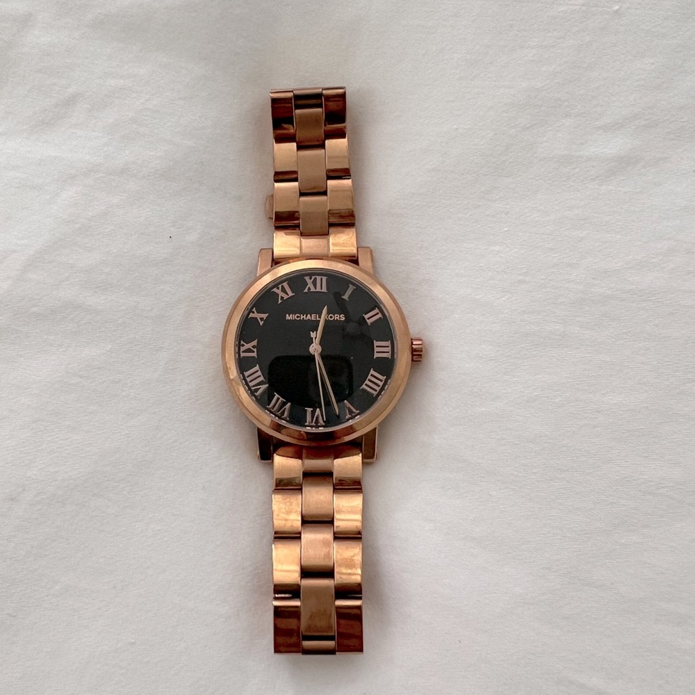 MICHAEL KORS watch
